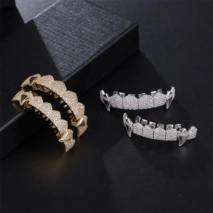 [Top and Bottom] Iced Out Dracula Fang Grillz
