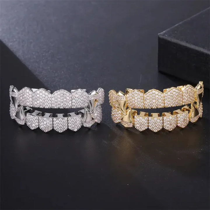 [Top and Bottom] Iced Out Dracula Fang Grillz